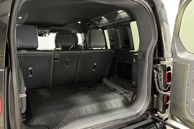 2022 (22) LAND ROVER DEFENDER 2.0 P400e X-Dynamic S 110 5dr Auto 5225864