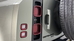 2022 (22) LAND ROVER DEFENDER 2.0 P400e X-Dynamic S 110 5dr Auto 5225865