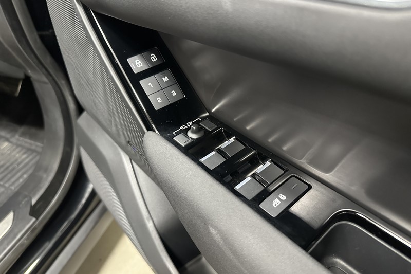 2024 (24) LAND ROVER RANGE ROVER VELAR 2.0 D200 MHEV Dynamic SE 5dr Auto 5227707