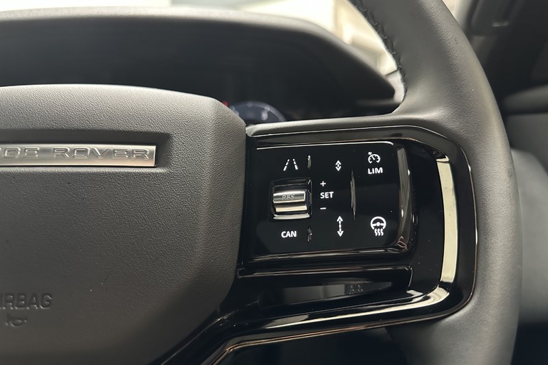 2024 (24) LAND ROVER RANGE ROVER VELAR 2.0 D200 MHEV Dynamic SE 5dr Auto 5227714