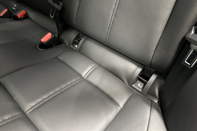 2024 (24) LAND ROVER RANGE ROVER VELAR 2.0 D200 MHEV Dynamic SE 5dr Auto 5227732