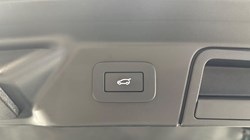 2024 (24) LAND ROVER RANGE ROVER VELAR 2.0 D200 MHEV Dynamic SE 5dr Auto 5227737