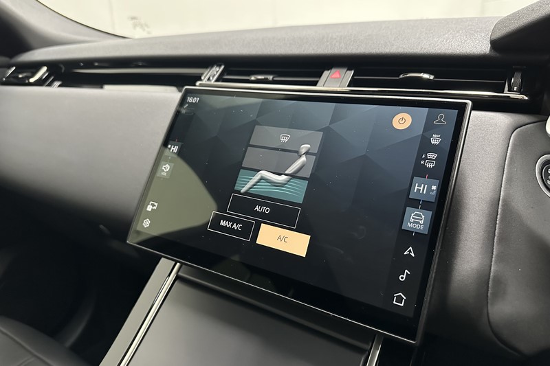 2024 (24) LAND ROVER RANGE ROVER VELAR 2.0 D200 MHEV Dynamic SE 5dr Auto 5227725