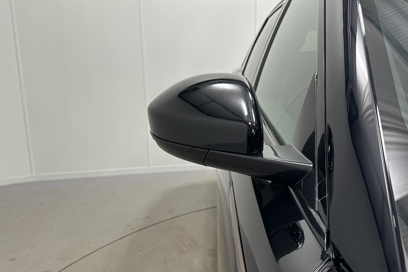 2024 (24) LAND ROVER RANGE ROVER VELAR 2.0 D200 MHEV Dynamic SE 5dr Auto 5227742