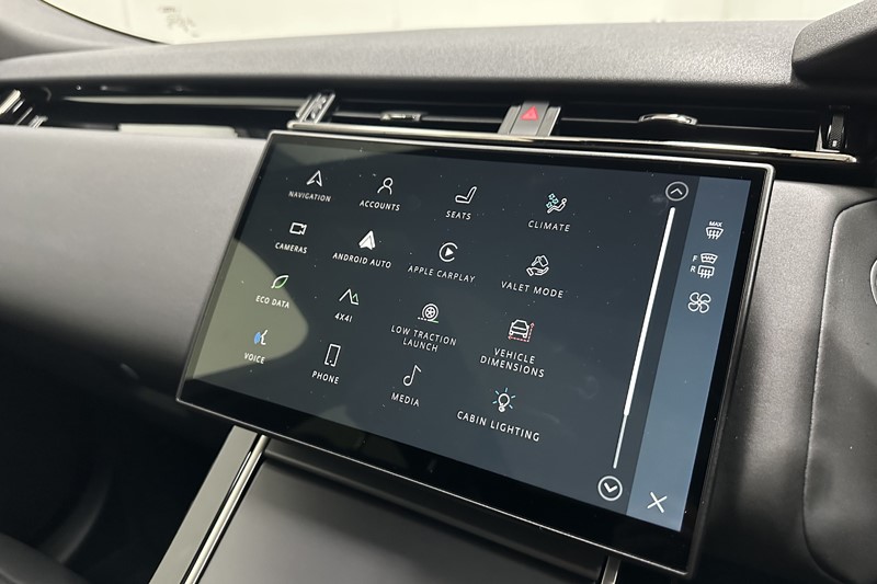 2024 (24) LAND ROVER RANGE ROVER VELAR 2.0 D200 MHEV Dynamic SE 5dr Auto 5227723