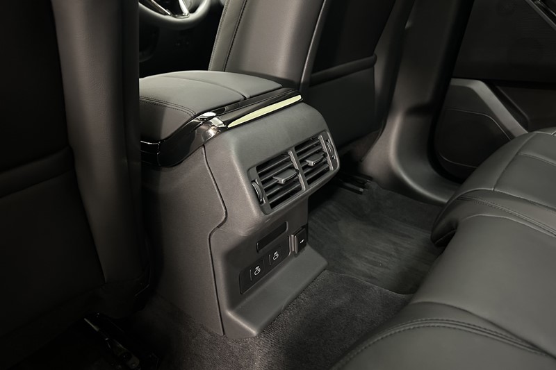 2024 (24) LAND ROVER RANGE ROVER VELAR 2.0 D200 MHEV Dynamic SE 5dr Auto 5227734