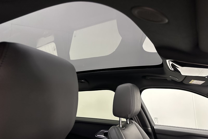 2024 (24) LAND ROVER RANGE ROVER VELAR 2.0 D200 MHEV Dynamic SE 5dr Auto 5227713