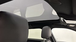 2024 (24) LAND ROVER RANGE ROVER VELAR 2.0 D200 MHEV Dynamic SE 5dr Auto 5227713