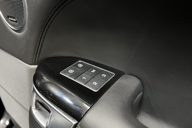 2022 (22) LAND ROVER RANGE ROVER SPORT 3.0 D300 HSE Dynamic Black 5dr Auto 5242076