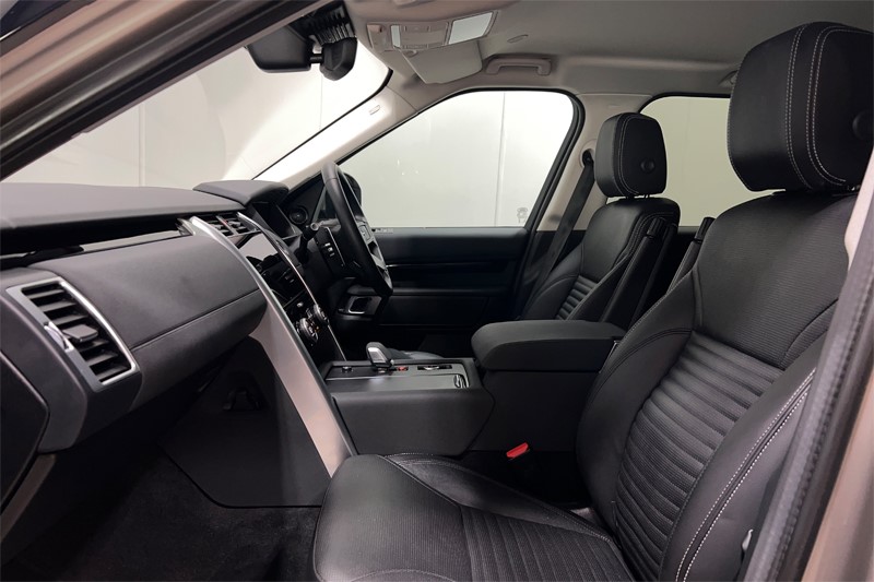 2023 (23) LAND ROVER DISCOVERY 3.0 D300 S 5dr Auto 5225572