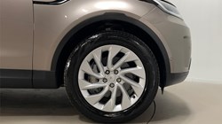 2023 (23) LAND ROVER DISCOVERY 3.0 D300 S 5dr Auto 5225577