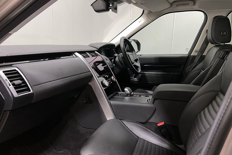 2023 (23) LAND ROVER DISCOVERY 3.0 D300 S 5dr Auto 5225605