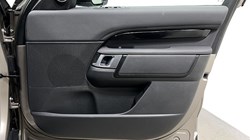 2023 (23) LAND ROVER DISCOVERY 3.0 D300 S 5dr Auto 5225582