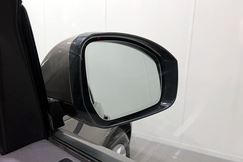 2023 (23) LAND ROVER DISCOVERY 3.0 D300 S 5dr Auto 5225584