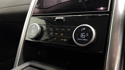 2023 (23) LAND ROVER DISCOVERY 3.0 D300 S 5dr Auto 5225594