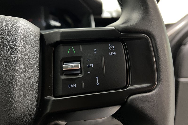 2023 (23) LAND ROVER DISCOVERY 3.0 D300 S 5dr Auto 5225589