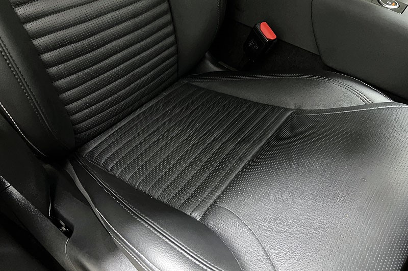 2023 (23) LAND ROVER DISCOVERY 3.0 D300 S 5dr Auto 5225586