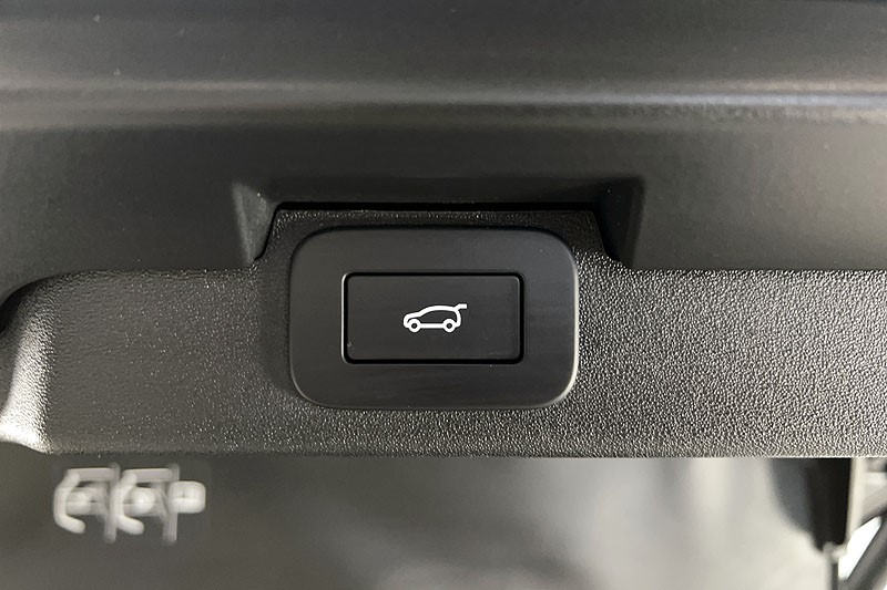 2023 (23) LAND ROVER DISCOVERY 3.0 D300 S 5dr Auto 5225616