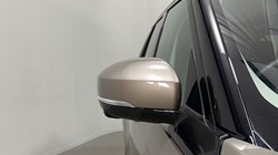 2023 (23) LAND ROVER DISCOVERY 3.0 D300 S 5dr Auto 5225624