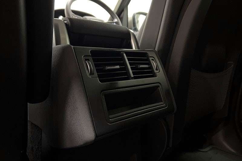 2023 (23) LAND ROVER DISCOVERY 3.0 D300 S 5dr Auto 5225610