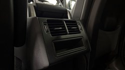 2023 (23) LAND ROVER DISCOVERY 3.0 D300 S 5dr Auto 5225610