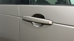 2023 (23) LAND ROVER DISCOVERY 3.0 D300 S 5dr Auto 5225623