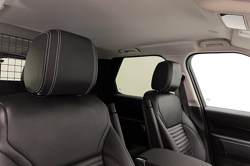 2023 (23) LAND ROVER DISCOVERY 3.0 D300 S 5dr Auto 5225587