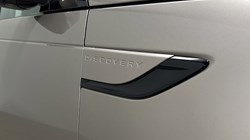 2023 (23) LAND ROVER DISCOVERY 3.0 D300 S 5dr Auto 5225625