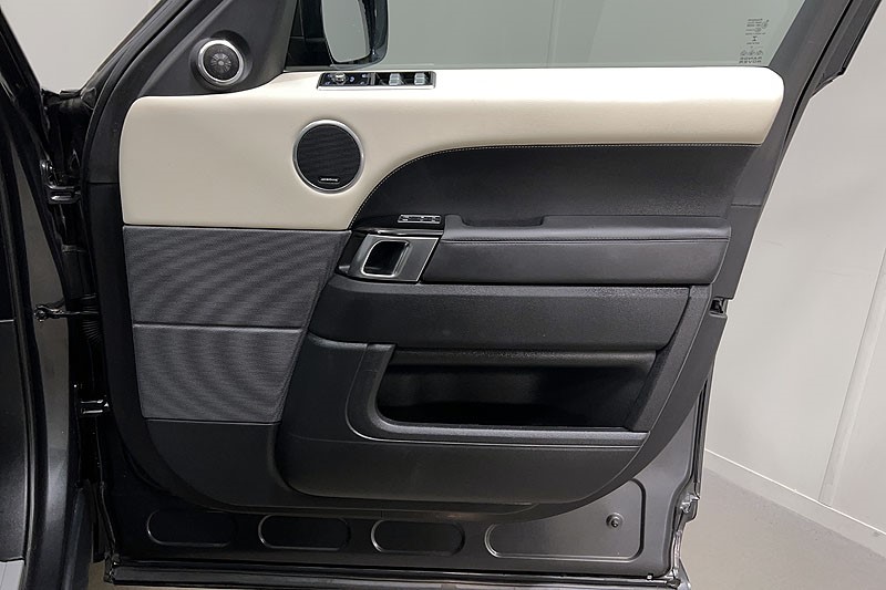 2022 (22) LAND ROVER RANGE ROVER SPORT 3.0 D300 HSE Silver 5dr Auto 5236936