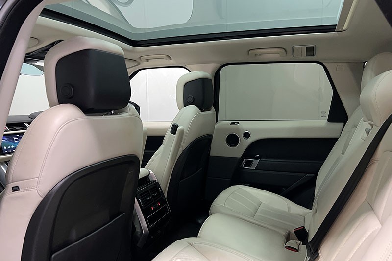 2022 (22) LAND ROVER RANGE ROVER SPORT 3.0 D300 HSE Silver 5dr Auto 5236964