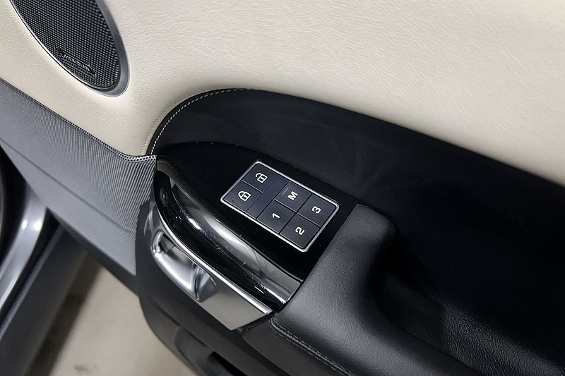 2022 (22) LAND ROVER RANGE ROVER SPORT 3.0 D300 HSE Silver 5dr Auto 5236937