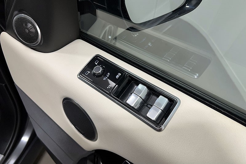 2022 (22) LAND ROVER RANGE ROVER SPORT 3.0 D300 HSE Silver 5dr Auto 5236939