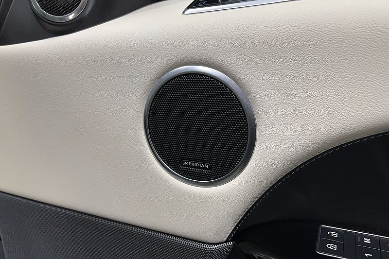 2022 (22) LAND ROVER RANGE ROVER SPORT 3.0 D300 HSE Silver 5dr Auto 5236938