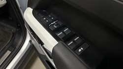 2024 (24) LAND ROVER DEFENDER 3.0 D250 X-Dynamic SE 110 5dr Auto 5230725