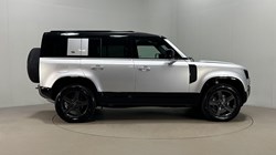 2024 (24) LAND ROVER DEFENDER 3.0 D250 X-Dynamic SE 110 5dr Auto 5230716