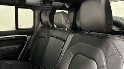 2024 (24) LAND ROVER DEFENDER 3.0 D250 X-Dynamic SE 110 5dr Auto 5230748