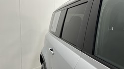 2024 (24) LAND ROVER DEFENDER 3.0 D250 X-Dynamic SE 110 5dr Auto 5230757