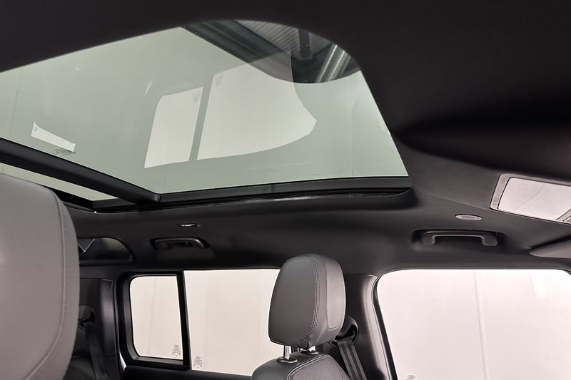 2024 (24) LAND ROVER DEFENDER 3.0 D250 X-Dynamic SE 110 5dr Auto 5230732