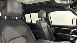 2024 (24) LAND ROVER DEFENDER 3.0 D250 X-Dynamic SE 110 5dr Auto 5230730