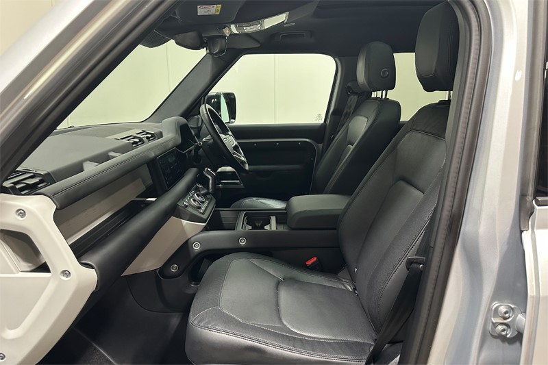 2024 (24) LAND ROVER DEFENDER 3.0 D250 X-Dynamic SE 110 5dr Auto 5230714