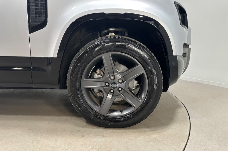 2024 (24) LAND ROVER DEFENDER 3.0 D250 X-Dynamic SE 110 5dr Auto 5230719
