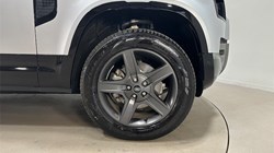 2024 (24) LAND ROVER DEFENDER 3.0 D250 X-Dynamic SE 110 5dr Auto 5230719