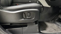 2024 (24) LAND ROVER DEFENDER 3.0 D250 X-Dynamic SE 110 5dr Auto 5230728