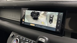 2024 (24) LAND ROVER DEFENDER 3.0 D250 X-Dynamic SE 110 5dr Auto 5230739