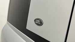 2024 (24) LAND ROVER DEFENDER 3.0 D250 X-Dynamic SE 110 5dr Auto 5230756