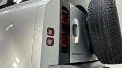 2024 (24) LAND ROVER DEFENDER 3.0 D250 X-Dynamic SE 110 5dr Auto 5230754