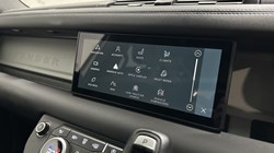 2024 (24) LAND ROVER DEFENDER 3.0 D250 X-Dynamic SE 110 5dr Auto 5230741