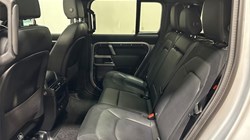 2024 (24) LAND ROVER DEFENDER 3.0 D250 X-Dynamic SE 110 5dr Auto 5230715