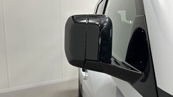 2024 (24) LAND ROVER DEFENDER 3.0 D250 X-Dynamic SE 110 5dr Auto 5230759