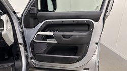 2024 (24) LAND ROVER DEFENDER 3.0 D250 X-Dynamic SE 110 5dr Auto 5230724